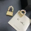 Ohrstecker Verschiedene Vintage-Ohrstecker Sier Designer-Taschenohrring Buchstaben Schmuck Frauen Vergoldeter Diamant Valentinstag Hochzeitsgeschenke Rückengurt Buchstabendruck