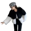 Womens Fur Faux Winter Coat Women Korean Fashion Design Kontrast Färg Långa ärmar Tjock varm Elegant Lady 230921