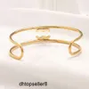 Top Femmes Cadeaux d'amour Bracelet plaqué or 18 carats Bijoux de luxe de luxe Bracelet de manchette de style celtique Bracelet ouvert de fête de mariage en gros ZG2250 {catégorie}