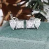 Moissanite Diamond Stud Colering 14k złota wykończenie dla kobiet drobnoziarniste kolczyki biżuterii