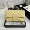 2023 Nya kvinnor Luxury Designer Bags Shoulder Bag Mini Handväskor Pochette Accessories Crossbody Plånbok Purses Card Holder Messenger Purse Totes AAAAA