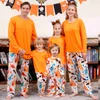 Dopasowanie rodziny 2023 Nowa rodzina Halloween pasująca swobodna piżama na szyję Zestaw rodzica-dziecko 2 kawałki garnituru Baby Romper Sleepwear Soft Loose Pajama T230921