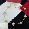 Modedesigner nisch populär kvinnlig designer brev hänge halsband kedja fashionabla smycken fest alla hjärtans dag smycken smycken smycken