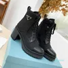 Black White Snow Booties Chelsea Stövlar Smooth Leather 2023 Luxurys Designer Brand Ankle Boots