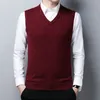 Herrvästar Vinterstil Wool Sticked Vest Business Casual Warm Sleeveless Pullover Treeat 230921