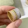 Femmes Designer Bague Cleefes Anneaux Colliers Vis Bracelet Fête De Mariage Couple Cadeau Aime Mode Luxe Bague Bracelets avec boîte283Z