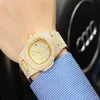 Masowe mężczyźni kobiety oglądają diament mrożone designerskie zegarki 18K złoty stal ze stali nierdzewnej ruch kwarcowy męski prezent żeński