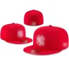 2024 volwassen voetbal gemonteerde hoeden x en y mode hiphop sport op veldvoetbal volledig gesloten ontwerp caps goedkoop unisex outdoor cap maat 7-8
