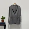 Kvinnors kostymer blazers miyake enkel fast färg plus storlek kostym jacka höstfisk skala veckad blus kvinnor temperament cardigan kläder 230920