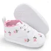 First Walkers Spring och Autumn Style 0-1 år gammal broderad babyskor Soft Sole Toddler Shoe