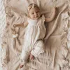 Filtar Swaddling Ruffled Baby Swaddle Filtar för nyfödda sängkläder Baby Accessories Nyfödda får filt bomull