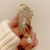 Brooches Luxury Jewelry For Women Shiny Cubic Zirconia Lapel Pin Golden Fancy Feather Brooch Woman Party Anniversary Gift