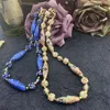 Chaînes Vintage Mulano Fleur Collier en verre bicolore pour femmes Tous les accessoires de bijoux assortis