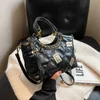 Cross Body Body Netizen Sense Bag 2023 New Women's Bag Emblem Fashion Fashion Crossbody Bag Large Capacidad Tota Handheld Tote Bag20StylishEendibags