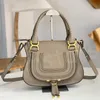 Tassel Marcie Saddle Bag Pequeno Médio Couro Designer Carteira Flap Fechamento Magnético Bolsa Mulheres Homens Duplo Carry Bolsas de Ombro Crossbody Tote Purse