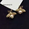 Joyería Stud Diseñador Stud latón matrial 925 agujas de plata antialérgico abeja marca de lujo pendiente damas bodas fiestas regalos joyería exquisita