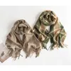 女性を包む両面しゃがむモノクロカシミアスカーフ冬の柔らかい温かい通気性オリジナルスカーフ女性エレガントショールガール