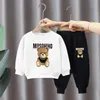 Conjuntos de roupas Dancewear Outono Crianças Roupas Menina Moda Urso Terno Bonito Meninas Outfit Crianças Hoodie Calças 2 Pcs Criança Bebê Menino 230922