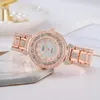 Relojes de pulsera 2023 Mujeres Reloj de lujo Diamante Cristal Dial Reloj de pulsera Correa de acero inoxidable Relojes Cuarzo Vintage Relojes pequeños Reloj Dama