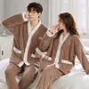 Heren Nachtkleding Winter En Herfst Flanel Voor Koppels Kimono Mode Pyjama Set Mannen Vrouwen Bijpassende Homewear Coral Fleece Pijama