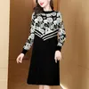 2023 Striped Office Lady Knitted Dress Women Luxury Designer Going Out Vacation Party Graphic Sweaters Dress Autumn Winter Chic Long Sleeve O-Neck Slim Midi Frocks