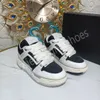 2023 amante mocassins sapatos femininos de couro plano formadores senhoras graffiti tênis rendas até sapatos masculinos casuais unisex sapatos corredor