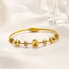 Designer lyxiga smycken kvinnor 18k guld armband klassisk rostfritt stål armband guld silver bleknar aldrig allergisk