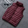 Mens Down Parkas Men Spring Vest Jackets Lätt vattenresistent förpackningsbar puffer ärmlösa rockar Big Size 5xl 6xl 230922