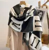 편지 인공 캐시미어 스카프 여성의 겨울 긴 자카드 두꺼운 양면 숄 스카프 도매