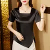 Kvinnors T-skjortor Spring Summer Women Clothing Satin T-shirt Korean Elegant Luxury Short Sleeve Square Neck Topps Oregelbundna solida lösa tees