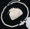 2023 Women Pearl Necklace Fashion with Diamonds Pendant Halsband Designer smycken Womens Star for Party