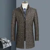 Cappotto da uomo in misto lana di alta qualità per uomo di media lunghezza impermeabile casual britannico giacca in cotone spesso con colletto rialzato autunno e inverno 230921