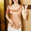 Kvinnors T-skjortor Spring Summer Women Clothing Satin T-shirt Korean Elegant Luxury Short Sleeve Square Neck Topps Oregelbundna solida lösa tees