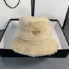 Winter Bucket Hat for Women Fit Hat Modna moda projektant mody jagnięcy wełna rybakowy kapelusz na świeżym powietrzu Panama Cap Men