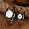 Zegarek na rękę 100pcs/partia Para Watch Women's Men's Simple Black Case Kwarc Kwarcany Prezent ze ręką na rękę