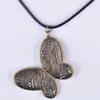 Ожерелья с подвесками 38 29 мм, винтажное античное бронзовое ожерелье с цветком и бабочкой, женское колье, восковой шнур, веревка, ювелирные изделия, модные украшения