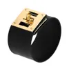 Designer de luxe Hremss Bangle à vendre Personnalité exagérée mainstream Alliage Boucle Large Bracelet Punk Gothique Creative PU Cuir Avec Véritable Logo