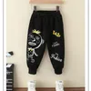 Kläduppsättningar Dancewear Somenie Baby Boys Letter Tryckt tröja Byxor Set Autumn Children Hooded Outerwear Tops Pants 2st.