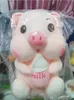 Plyschdockor kawaii baby flaska gris docka söt flicka födelsedag gåva tecknad rec rum dekorerad leksak mjuk fylld djur kudde 230922