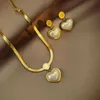 Collier de créateur trèfle à quatre feuilles, bijoux de luxe, simple, en acier titane, mode féminine, trèfle, pendentif, chaîne de clavicule, Van Clee, cadeau de bijoux