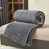 Filtar Furry Throw Filte Warm Cashmere Soft Hairy Winter Filt For Bed Covers Fleece 1.5/1.8/2M SOFA Filt Bedroom Decor HKD230922