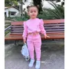 Soild Tuta per bambini Ragazza Completo a due pezzi Completo sportivo Manica lunga Crop Top Felpa con cappuccio e pantaloni Set 2023 Moda Primavera Autunno Neonata Abbigliamento Tute 1-8 anni