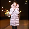 Mulheres Down Parkas Roupas de algodão feminino inverno versão coreana do casaco de algodão grosso no inverno longa seção de algodão de veludo dourado 230923