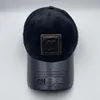 Italienischer Designer Autumnwinter Rosshaar Dreidimensional bestickte neue modische Baseballkappe für Männer und Frauen Beanie Bucket Hat