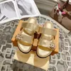 Neu eingetroffene Markendesigner-Sandalen für Damen, Flip-Flops, Gear-Böden, Strandschuhe, Slipper, modische, klassische Blumen-Brokat-Slides, flache Leder-Herren-Sandalen mit Box, 35–45