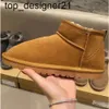 Nouveau 23SS Boot Chaud Designer Bottes Chaussures En Daim Classique Court Miniwomen Garder Au Chaud Homme Femmes Peluche Casual Châtaigne En Peau De Mouton Femmes Hommes Bottes