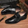 Mode puntige teen jurkschoenen voor mannen luxe krokodil formeel schoeisel man loafers glijden op trouwschoen zapatos hombre voor jongens feestlaarzen 38-48