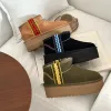 Bottes classiques à plateforme tressée ultra mini avec logo Chaussures australiennes Uggly Boot Femmes Bottines en peau de mouton Châtaigne Olive brûlée Bottines noires Shearling Bas épais