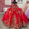 Luxury Red Sweetheart Princess Quinceanera klänningar från axeln glittrande applikationer spetsar kristall tull vestidos de 15 anos prom party klänning