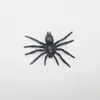 Brinquedos de truque e decoração de Halloween, itens decorativos, adereços, aranhas de simulação, 4 aranhas falsas de plástico, aranhas grandes pretas (12 peças por peça)